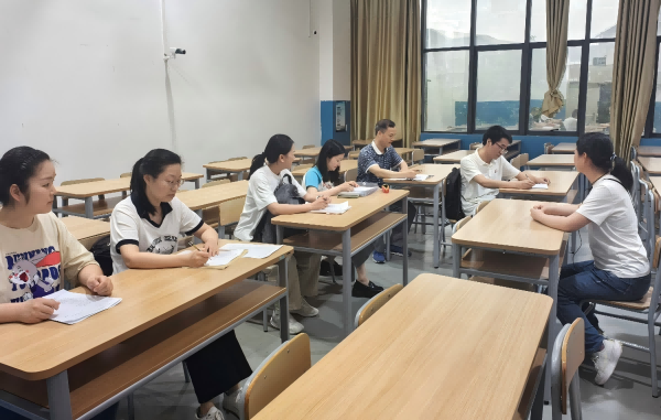 各位老师对本次公开课进行点评