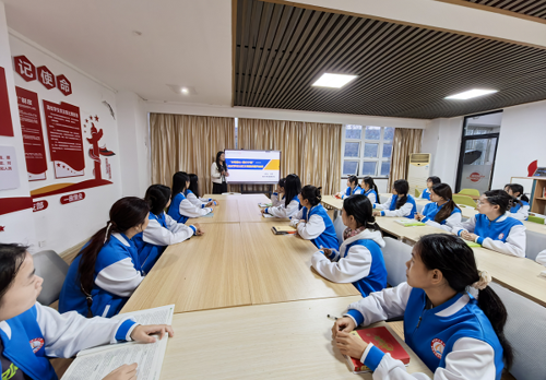 财经与物流管理学院开展“文明润心·雅行于微”文明素养提升活动