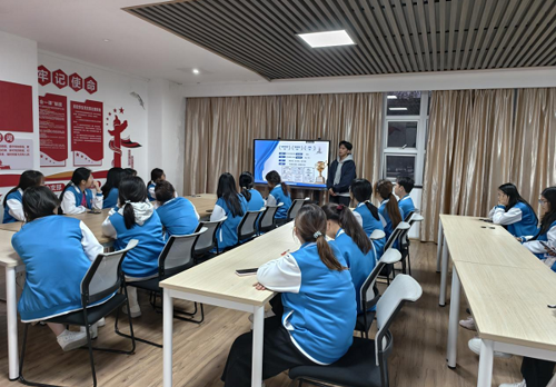 竞赛赋能，朋辈领航——财经与物流管理学院在“一站式”学生社区举办竞赛经验分享会