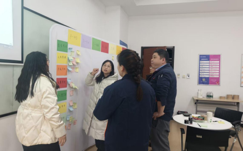 精准对接企业需求，深化产教融合育人——财经与物流管理学院与企业共推基层管理订单班课程落地