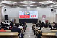 电子信息工程学院举办“知行智行 、预防艾滋、呵护健康”主题讲座