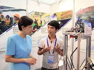 电子信息工程学院学生作品“激光雕刻与快速成型机”作品展示