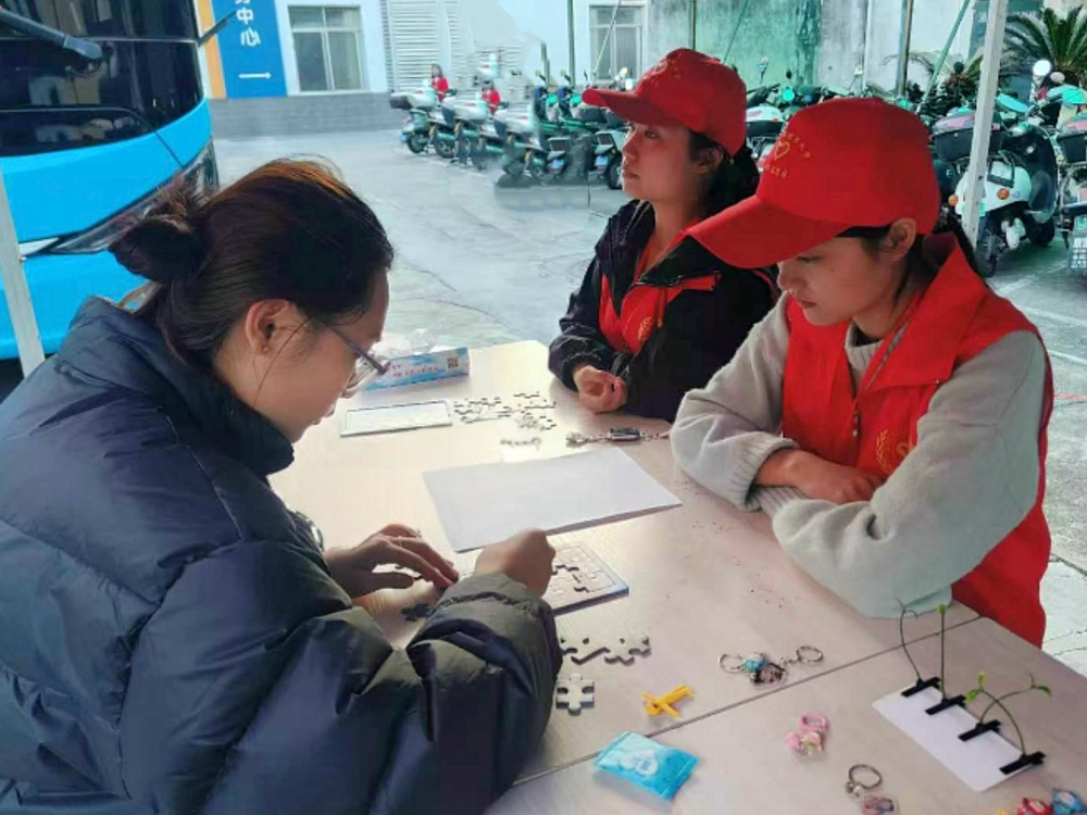 ”一分钟拼图“环节