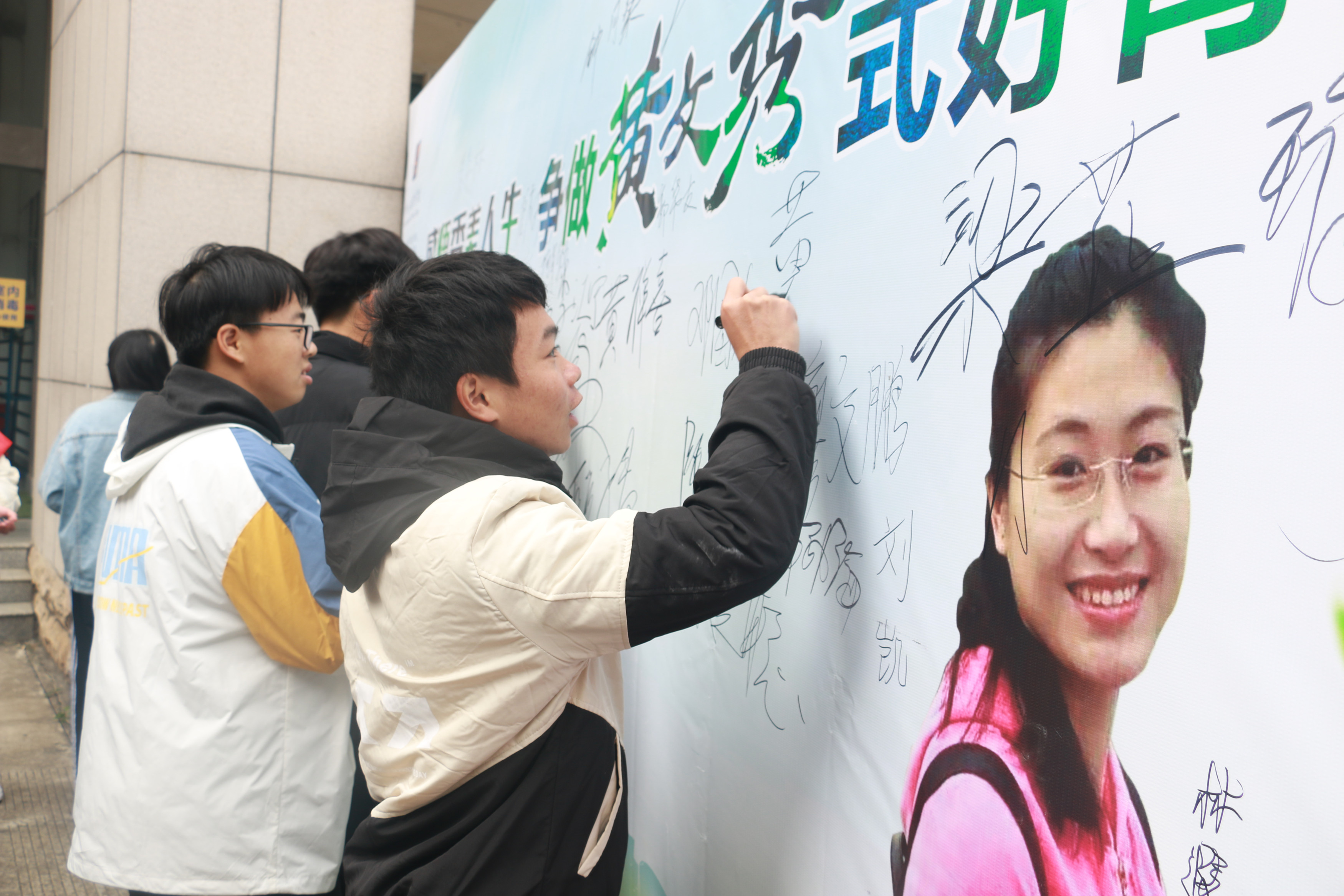 202012132220528695.jpg 202012132220528695.jpg