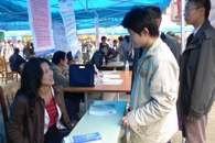 魅力柳职铸英才，八方伯乐多青睐——柳州市2011届高校毕业生供需见面会暨柳州职业技术学院专场招聘会隆重举行

