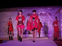 寒冬绽放缤纷，青春温暖启航——艺术设计系成功举办2014届服装设计班毕业设计作品展演