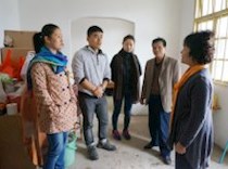 教师三江扶贫忙，领导书记来探望