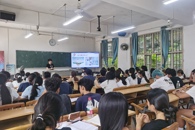 振奋精神新气象 凝心聚力新作为——环境与食品工程学院2025年秋学期首日教学秩序井然