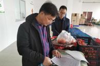 校领导率队调研我校食堂食材供应商