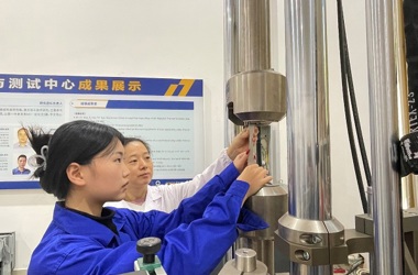 金相世界的“匠心探路者” ，以毫厘之功铸就青春梦想——记机电工程学院2024级本科专业学子陈瑞曦