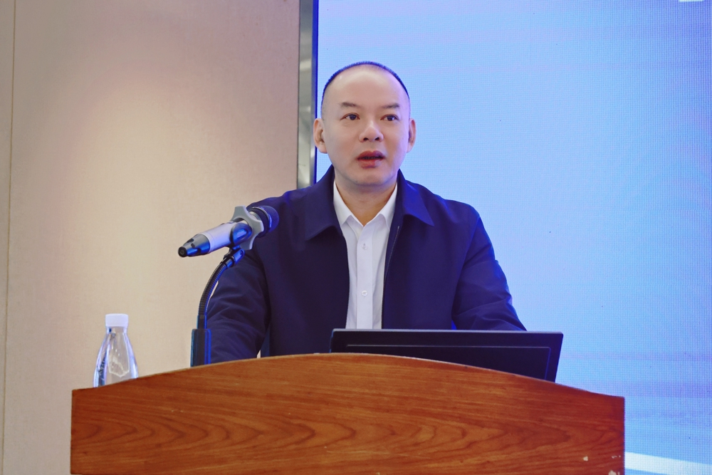 甘金明代表教职委作年度总结