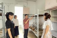 用心迎新，安全护航——贸易与旅游管理学院开展新生宿舍检查工作