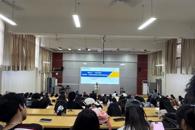 贸易与旅游管理学院召开“桂味联”杯新媒体营销大赛校园宣讲会