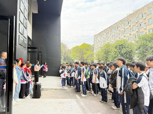 何敏慧介绍学院