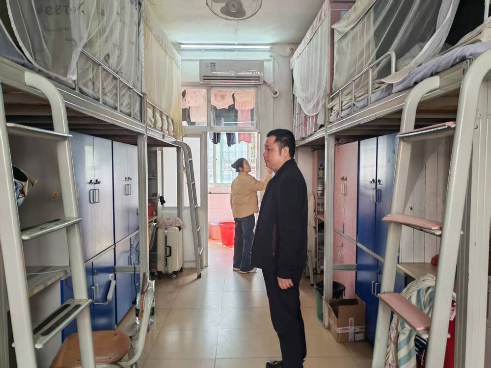 贸易与旅游管理学院开展“全覆盖排查守平安，筑牢宿舍安全防线”宿舍安全排查行动