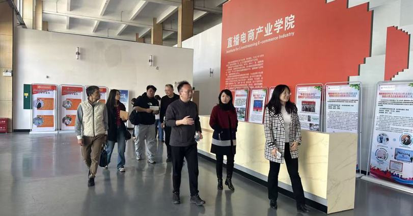 【访企拓岗促就业】贸易与旅游管理学院与广西柳州人才集团开展校企合作深度洽谈