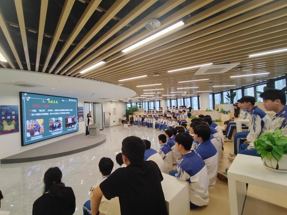 7a5f09d1e9e3d964de06c1432e92ff2