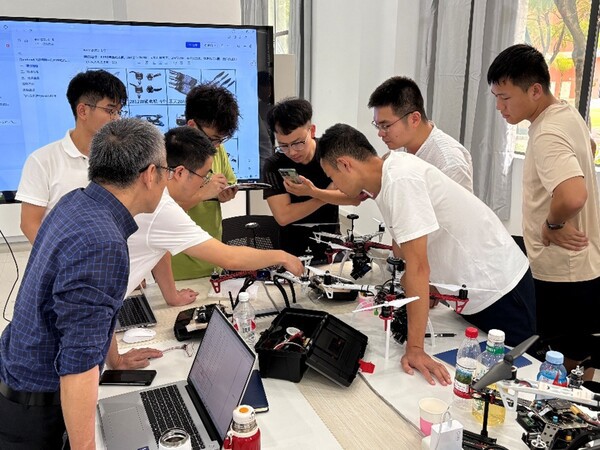 低空经济产业学院成功承办首个对外培训