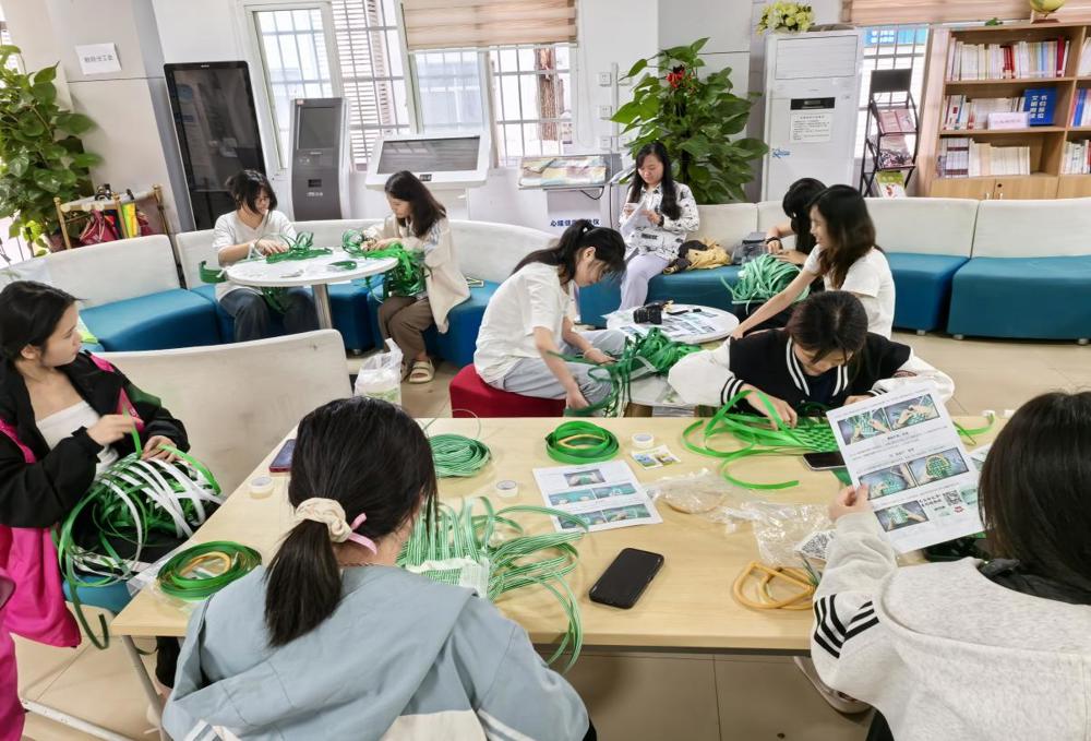 cd767118fb64dc08d4b85e7e40ea526