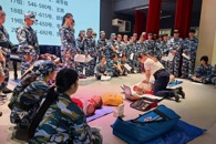 我校组织2025级社湾校区全体新生开展应急救护持证培训